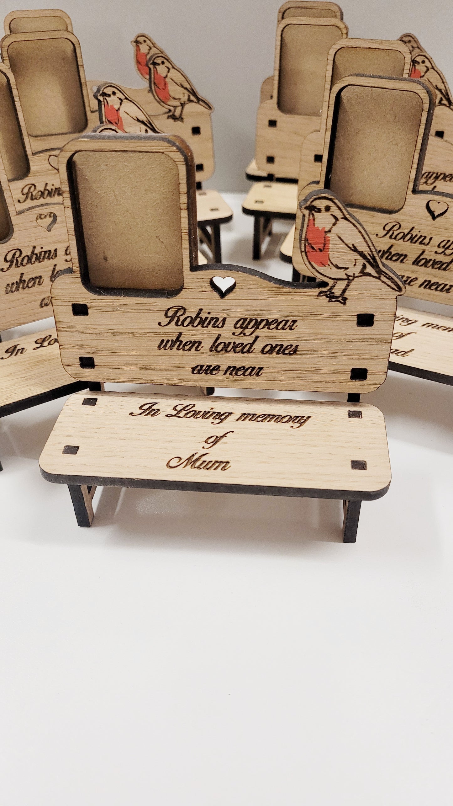 In memory, memorial bench, Robin, memorial decoration, personalised memorial decorations